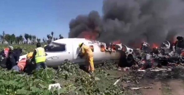 La mañana de este 21 de febrero una aeronave de la Fuerza Aérea Mexicana se desploma en Veracruz; 6 personas murieron en el lugar.