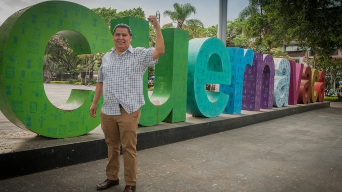 En sesión permanente del Consejo Municipal Electoral de Cuernavaca del Instituto Morelense de Procesos Electorales y Participación Ciudadana (Impepac), se aprobó la solicitud de registro del Doctor Cipriano Sotelo Salgado, como candidato a la alcaldía de Cuernavaca para los comicios del próximo seis de junio.